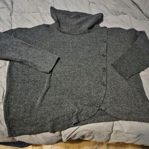 Retrelogy cowl Neck sweater